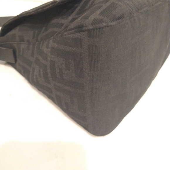 Authentic Fendi Zucca Mama Baguette - Picture 4 of 12